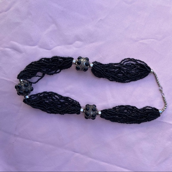 black beaded statement necklace - Picture 2 of 4